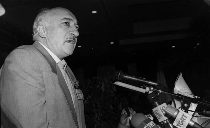 In the opening ceremony of the Journalists and Writers Foundation in 1994