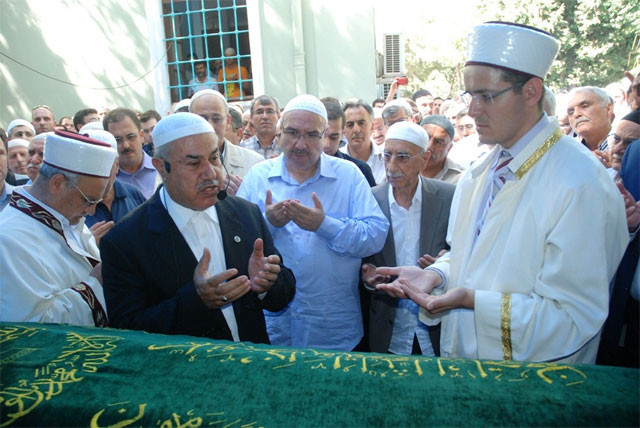 mustafa-birlik-agabey-1