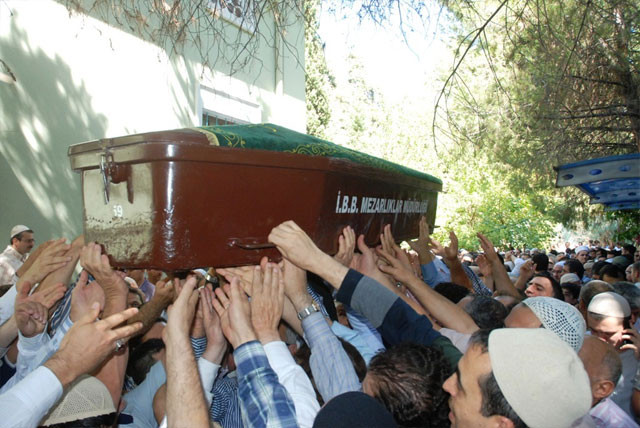 mustafa-birlik-agabey-2