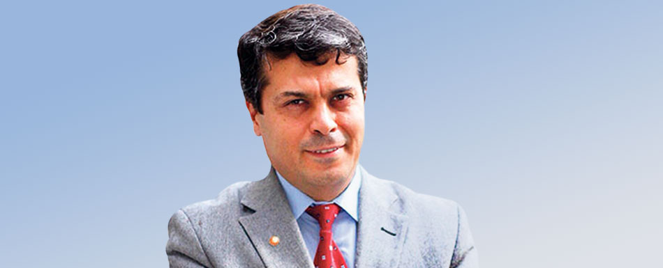 Psikiyatrist Doç.Dr. Abalı: Bir düşman gerekiyordu, o da 'paralel' oldu