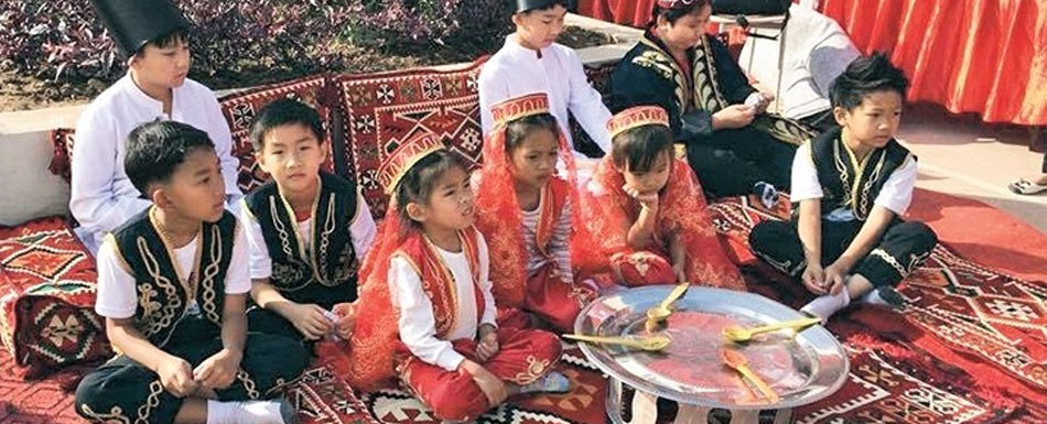 Türk okulları Asya'da 25 ülkeye Türkiye'yi tanıttı