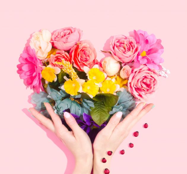 Идеалният дух и служещите на любовта